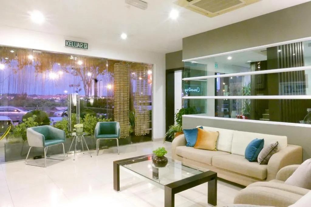 Country Inn Johor Bahru 3*,  Malásia